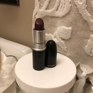MAC Cremesheen Lipstick: Hang Up